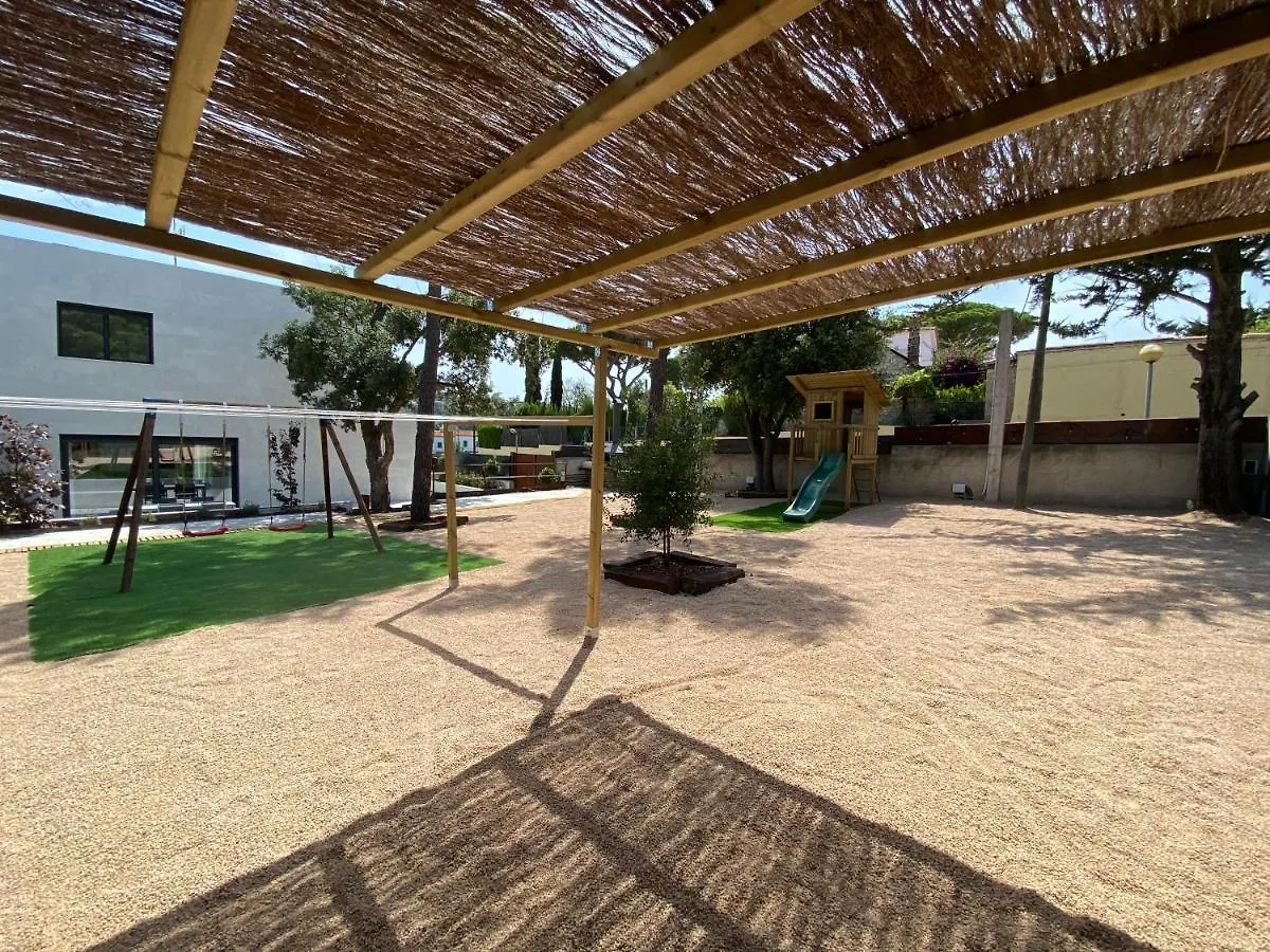 Dom wakacyjny Naramia Sagaro Villa With Poolgarden10 Pax S'Agaro