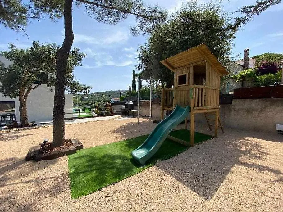 Naramia Sagaro Villa With Poolgarden10 Pax S'Agaro 0*,  Hiszpania