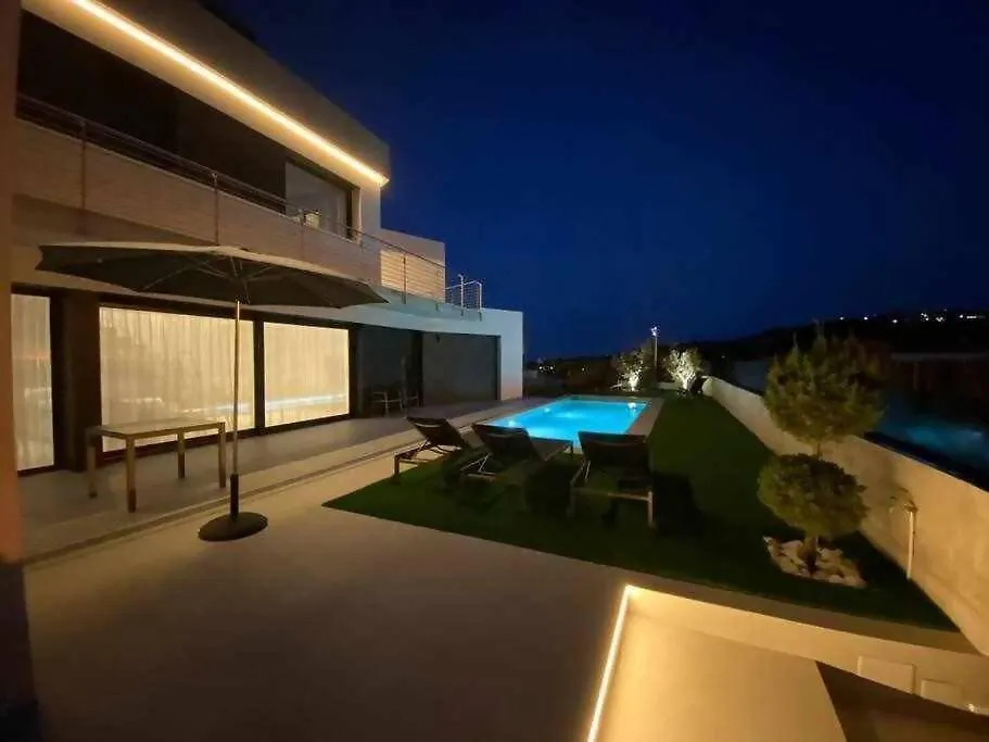 Naramia Sagaro Villa With Poolgarden10 Pax S'Agaro 0*,