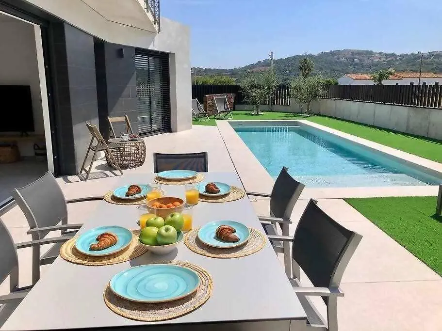Naramia Sagaro Villa With Poolgarden10 Pax S'Agaro Dom wakacyjny